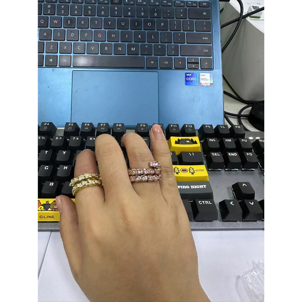Nhẫn Mới Năm 2022