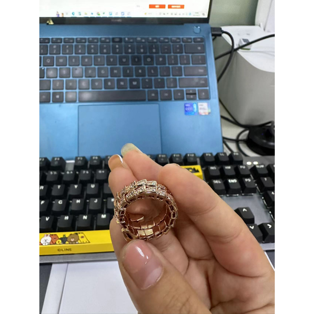 Nhẫn Mới Năm 2022