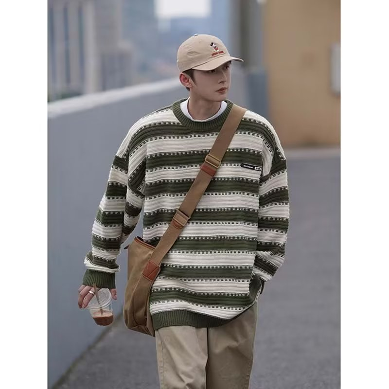 Kyushuad Áo sweater Chui Đầu Cổ Tròn Dáng Rộng Họa Tiết Kẻ Sọc Phong Cách retro Mỹ