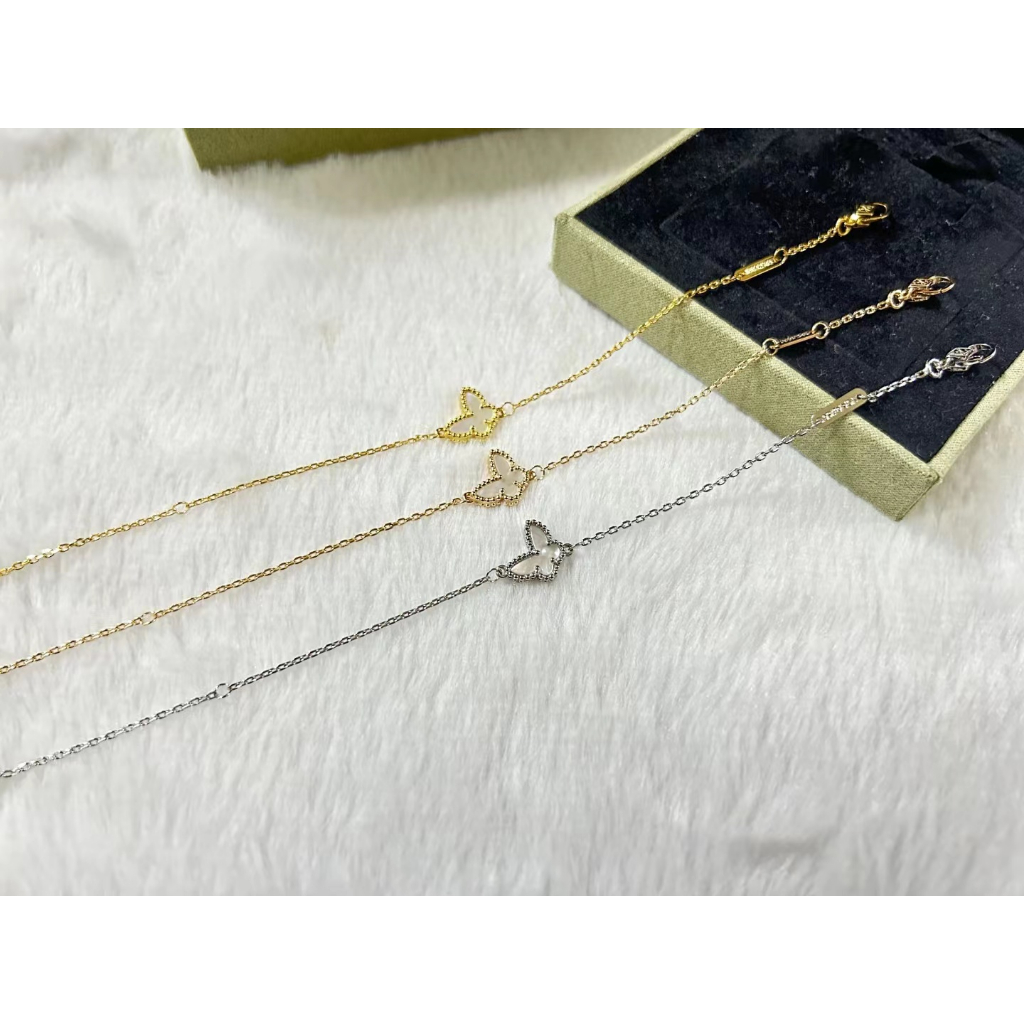 Vòng Tay Hình Bướm Màu Xanh Lá Cây