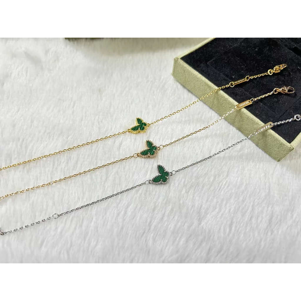 Vòng Tay Hình Bướm Màu Xanh Lá Cây
