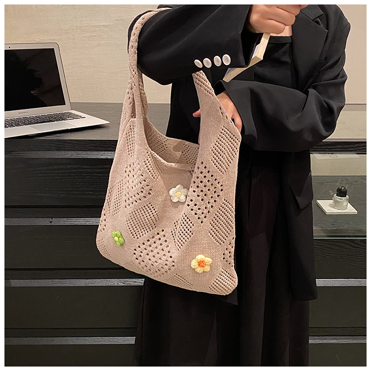 Túi Đeo Chéo Vải Len Họa Tiết Hoa Vintage Cho Nữ