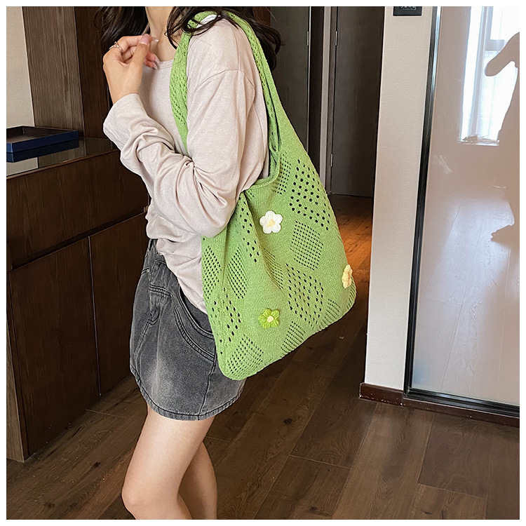 Túi Đeo Chéo Vải Len Họa Tiết Hoa Vintage Cho Nữ