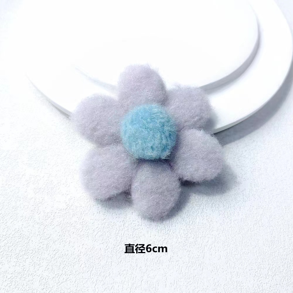 Trâm Cài Áo Hình Bông Hoa Nhỏ Xinh