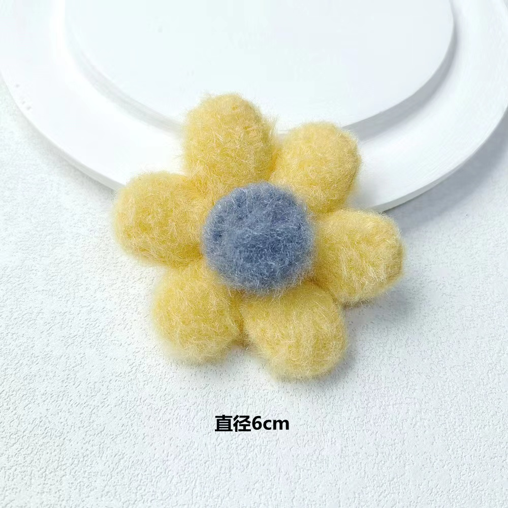 Trâm Cài Áo Hình Bông Hoa Nhỏ Xinh