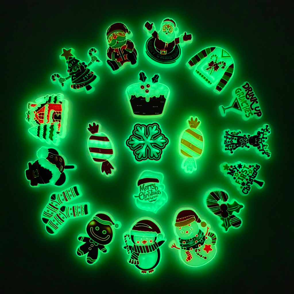 1 Chiếc Kẹo Giáng Sinh Huỳnh Quang Ông Già Noel Người Tuyết Croc JIBZ Chính Hãng Làm Quà Tặng Cho Bạn Bè