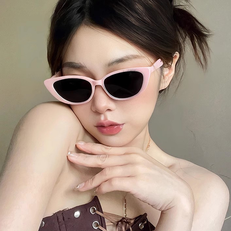 Kính Mát Gọng Mắt Mèo UV400 Phong Cách retro Thời Trang Cho Nam Và Nữ