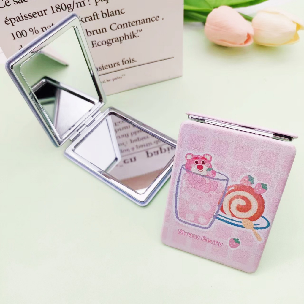 KMHO Gương Trang Điểm mini Cầm Tay Gấp Đôi Hình Vuông Họa Tiết Gấu Dâu Tây Dễ Thương Sáng Tạo Dành Cho Học Sinh