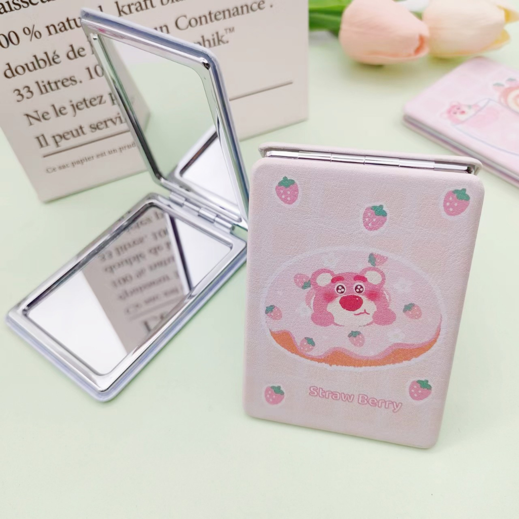 KMHO Gương Trang Điểm mini Cầm Tay Gấp Đôi Hình Vuông Họa Tiết Gấu Dâu Tây Dễ Thương Sáng Tạo Dành Cho Học Sinh