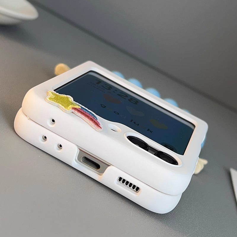 Ốp điện thoại Samsung Galaxy Z Flip 5 màu trắng dễ thương Với dây buộc hạt màu xanh zflip5 z Flip5