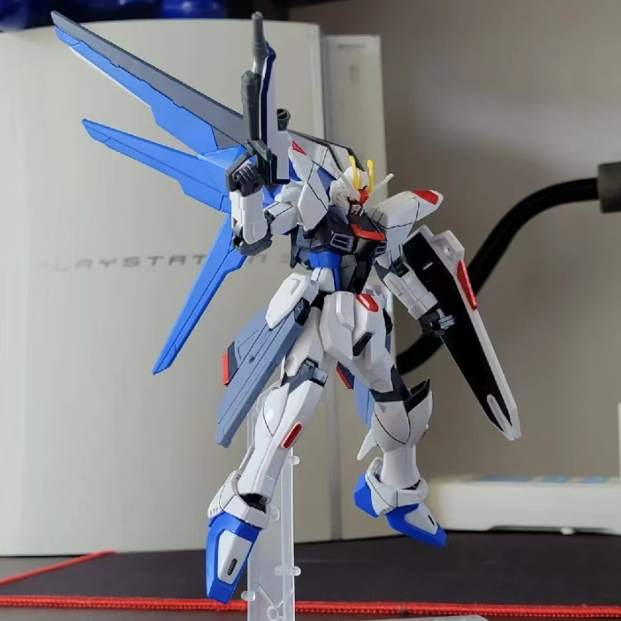 Gundam Mô Hình Nhân Vật sakura Trong Suốt Chất Lượng Cao