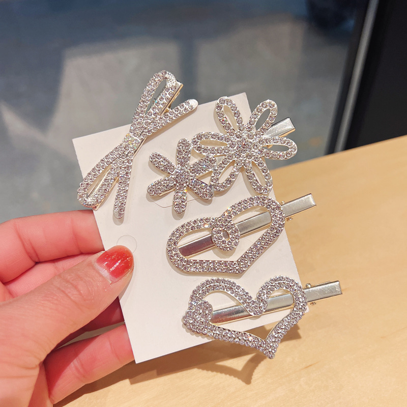 Kẹp Tóc Kim Loại Đính Đá Hình Hoa Trái Tim Phong Cách Hàn Quốc