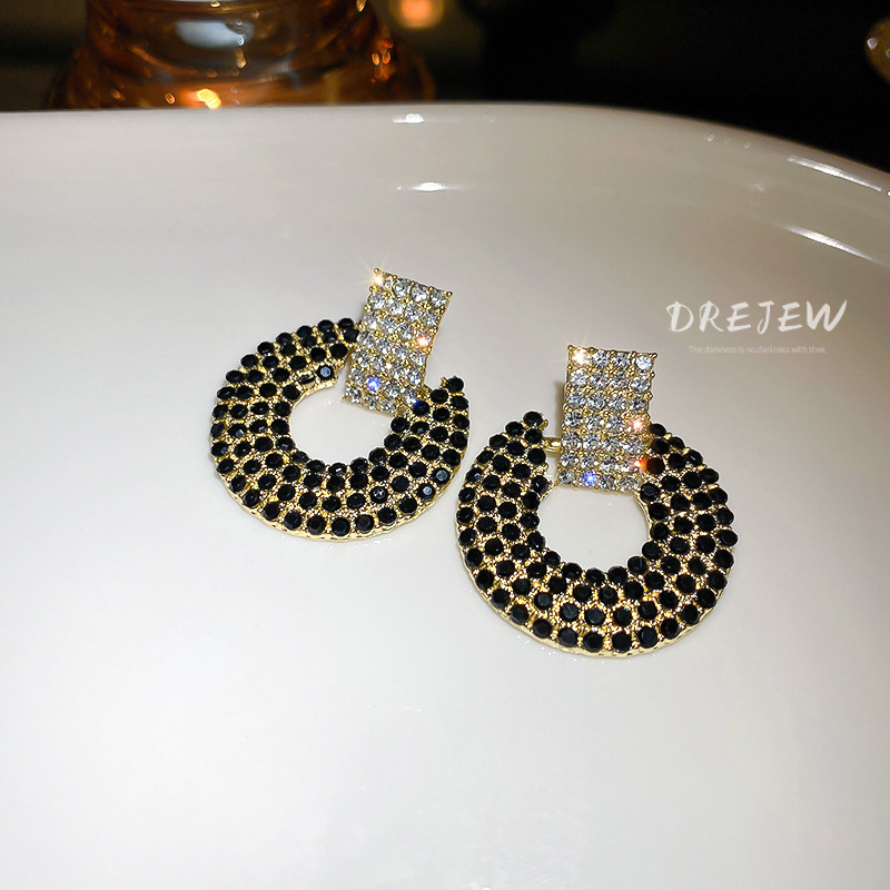 Bông Tai Mạ Bạc 925 Hình Tròn Đính Kim Cương Sang Trọng Không Gây Dị Ứng