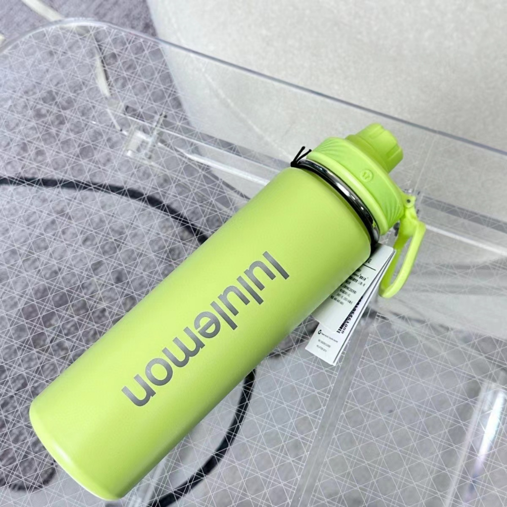 Bình Nước Thể Thao Cách Nhiệt Có Tay Cầm Dung Tích 24oz / 710ml