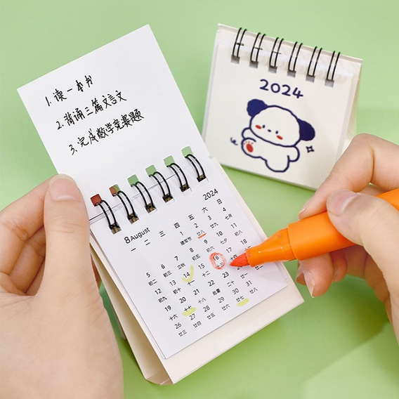 Lịch Năm 2024 mini Để Bàn Họa Tiết Hoạt Hình Dễ Thương Bắt Mắt