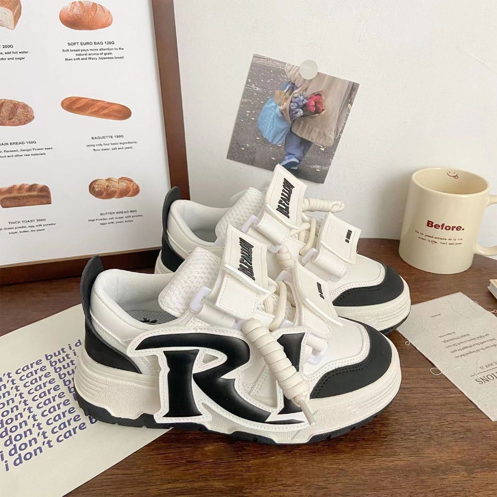 Giày Thể Thao Đế Dày Kiểu Dáng Dễ Thương Xinh Xắn