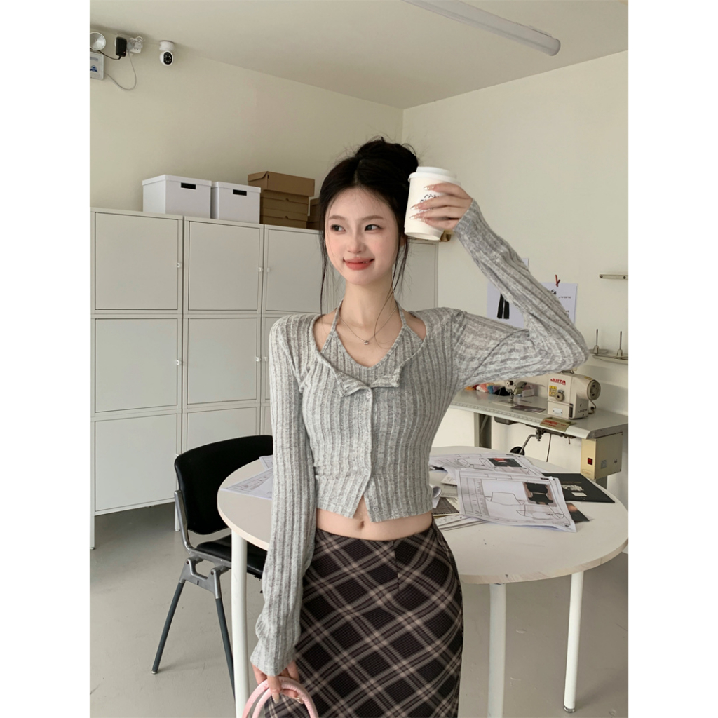 「MOTEL7」Set Áo Hai Dây Màu Trơn + Áo Khoác cardigan Dệt Kim Dáng Ngắn Thời Trang Mùa Thu