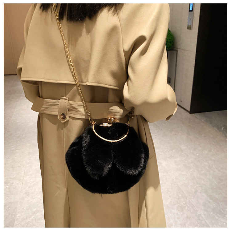 🔥11 Màu🔥Túi Xách Lông Nữ Của Phụ Sang Trọng 💖Túi Vải Lông Hình Tai Thỏ Mới,Túi Đeo Lông Nhung Dễ Thương,Túi Đeo Chéo Hình Tai Thỏ Lông Xù 2023 TTF542