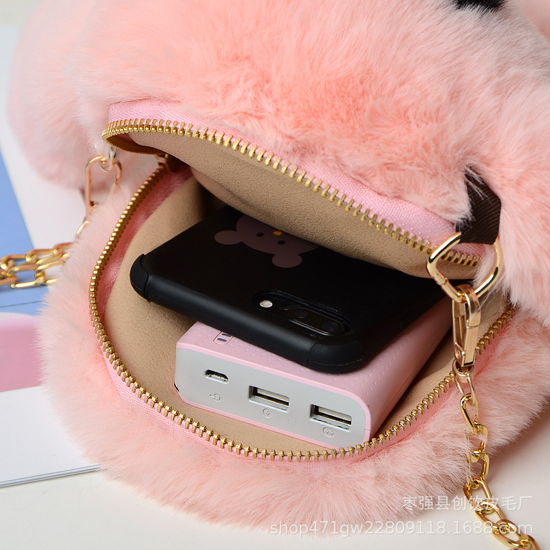 Túi Đeo Chéo Vai Hình Thỏ Bông Dễ Giả Lông Thỏ Phối Dây Xích Thiết Kế Dễ Thương