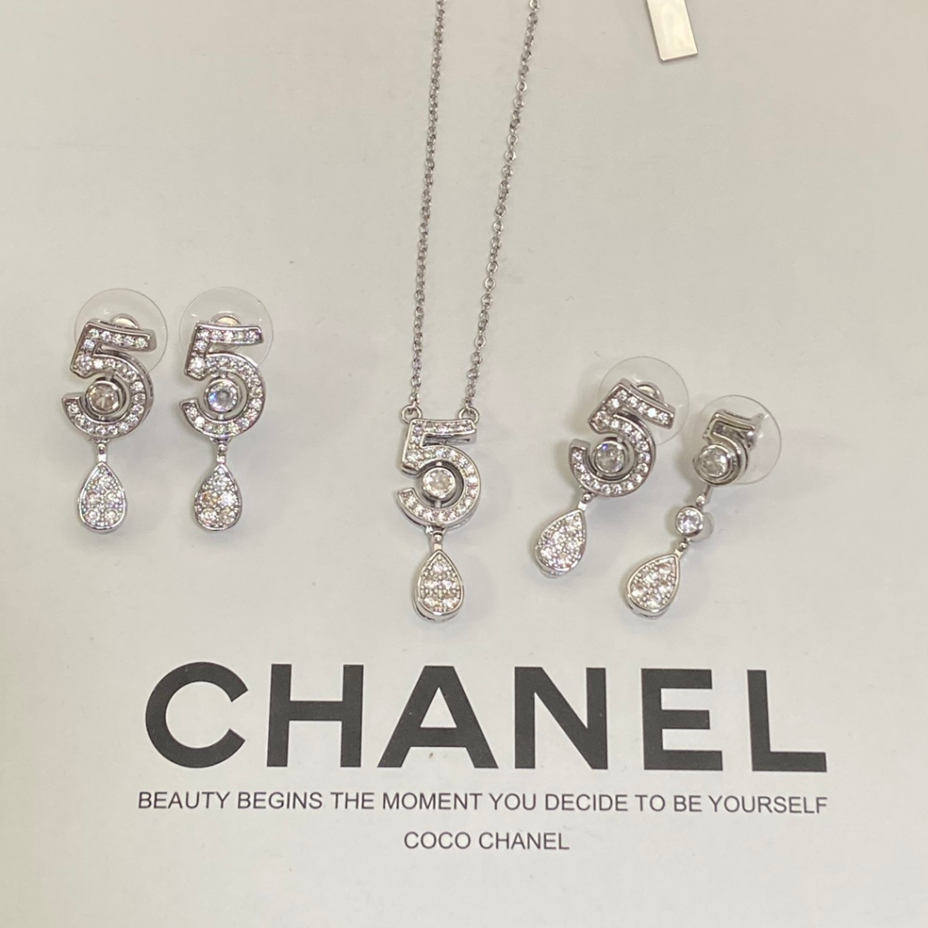 Mới Set Dây Chuyền Và Đôi Khuyên Tai Số 5 Bằng Thép Titan Thời Trang Dành Cho Nữ