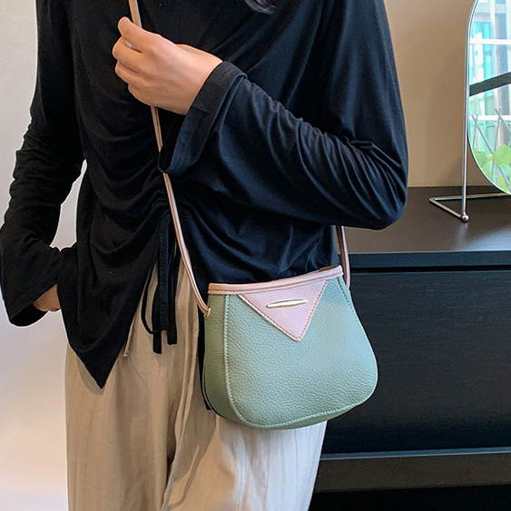 SOLO túi xách nữ túi đeo chéo  2023NEW GDJ2390SL6 37Z230912