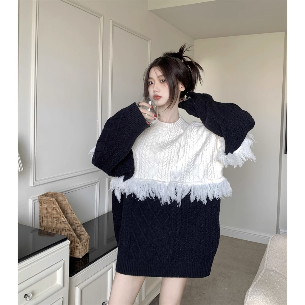 Áo Sweater Dáng Rộng Phối Tua Rua Màu Trắng Đen Thời Trang Thu Đông Cho Nữ