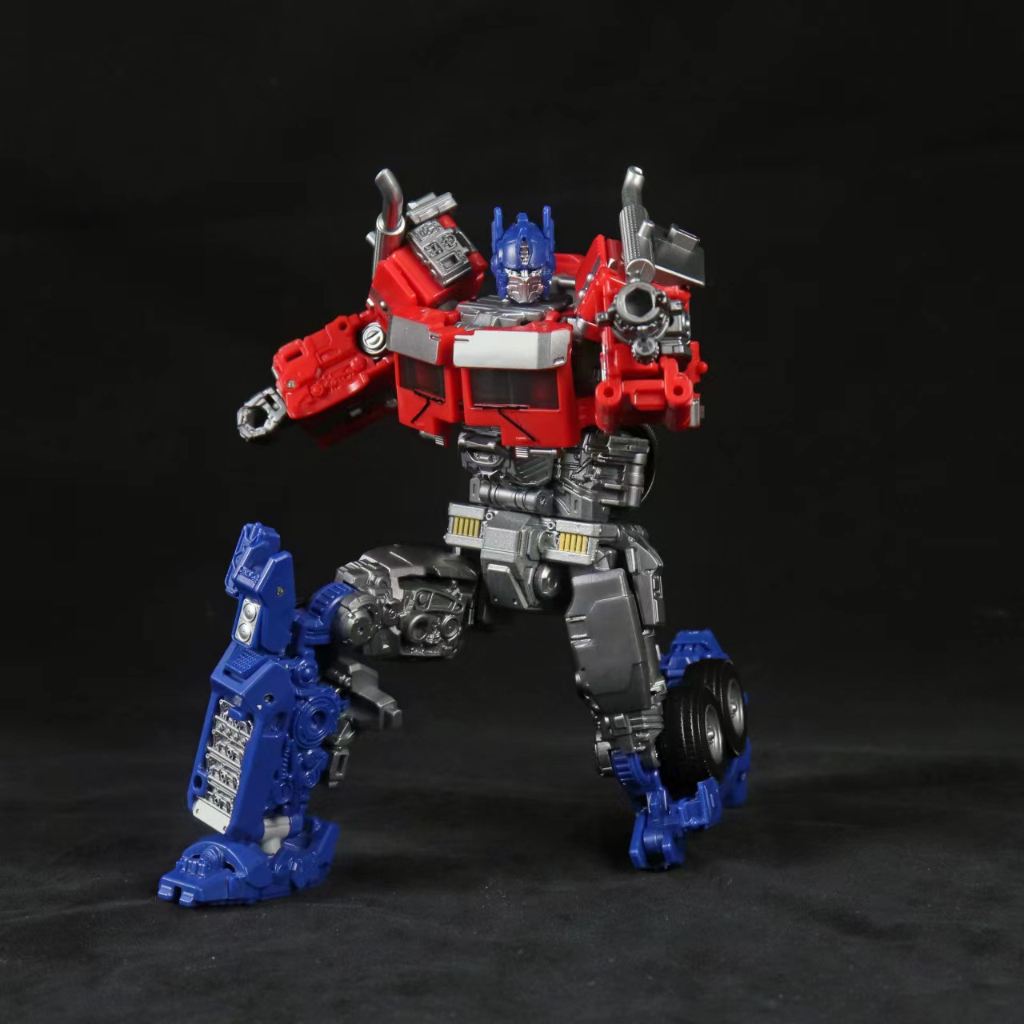 Ko Đồ trang trí Đồ Chơi Xe Hơi Biến Hình 7 optimus prime op-01
