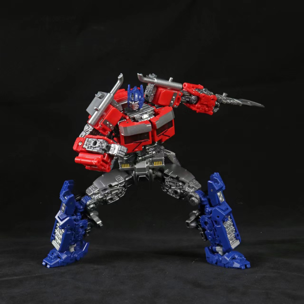 Ko Đồ trang trí Đồ Chơi Xe Hơi Biến Hình 7 optimus prime op-01