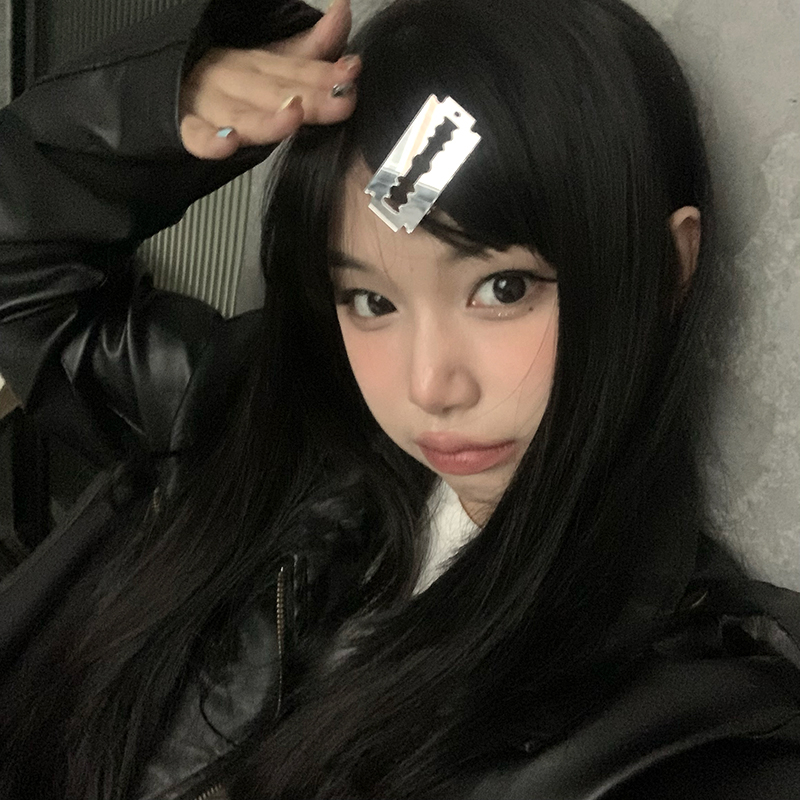 Kẹp Tóc Hình Lưỡi Cưa Sáng Tạo Vui Nhộn Cho Nữ