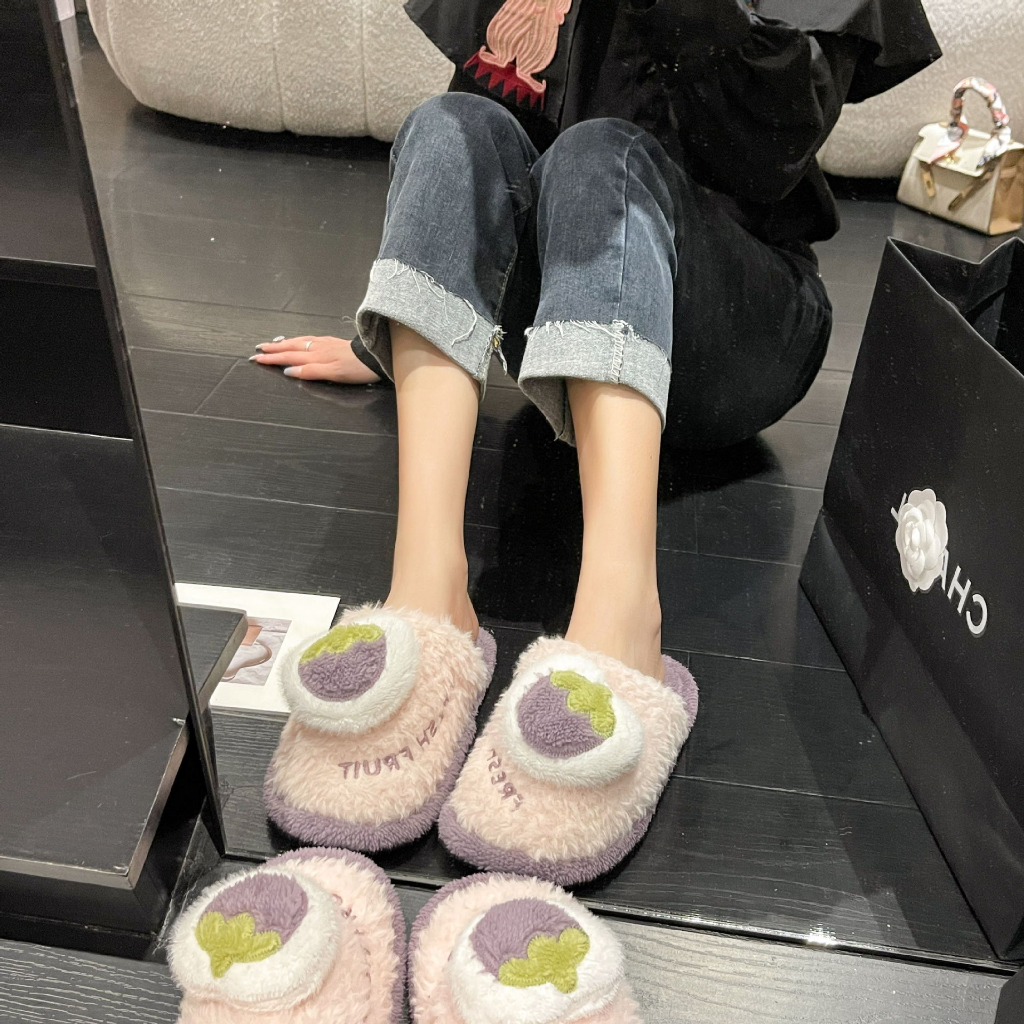 Dép Bông Đi Trong Nhà Hình Trái Dâu Xinh Xắn Cho Cặp Đôi