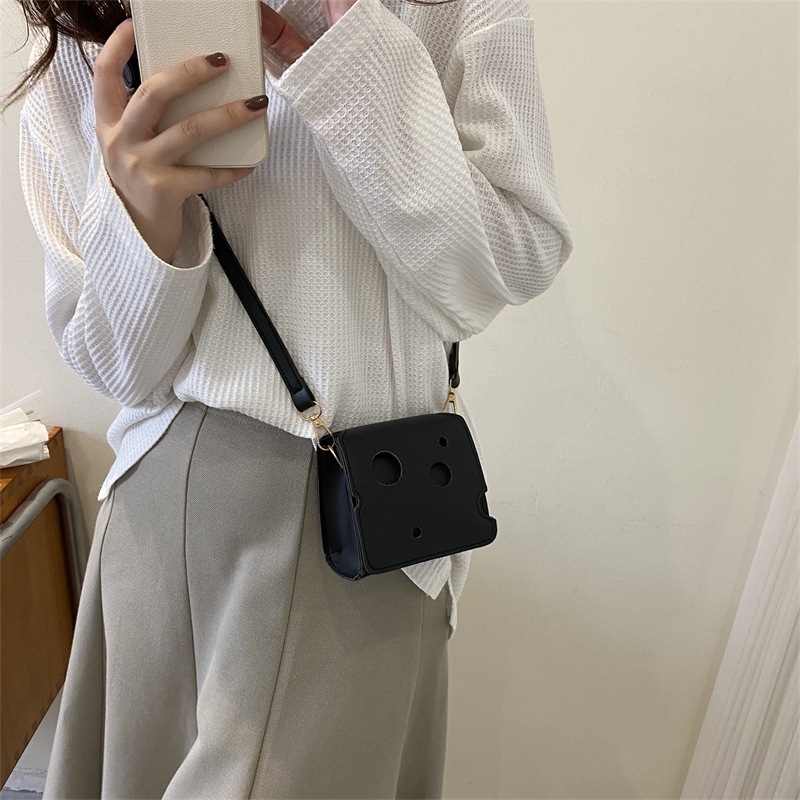 Laz Johnn Túi Đeo Chéo Mini  Đựng Son Môi Thời Trang