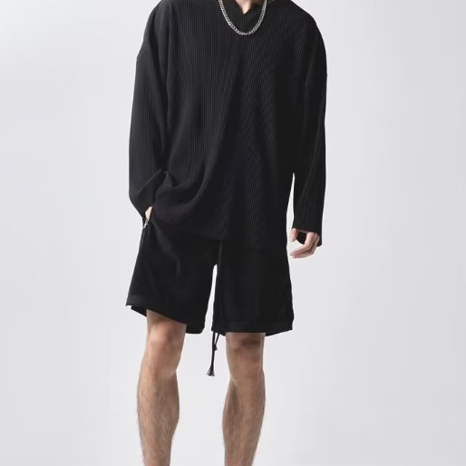 ✦AFFLIGA✦ Áo Thun Tay Dài Dáng Rộng Cổ Chữ v Xếp Ly Thời Trang Thu Đông Cho Nam