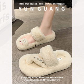 Dép Bông Đi Trong Nhà Mùa Thu Và Mùa Đông Lót Lông Dày Dặn Đính Đá yunguang Mới Cho Nữ