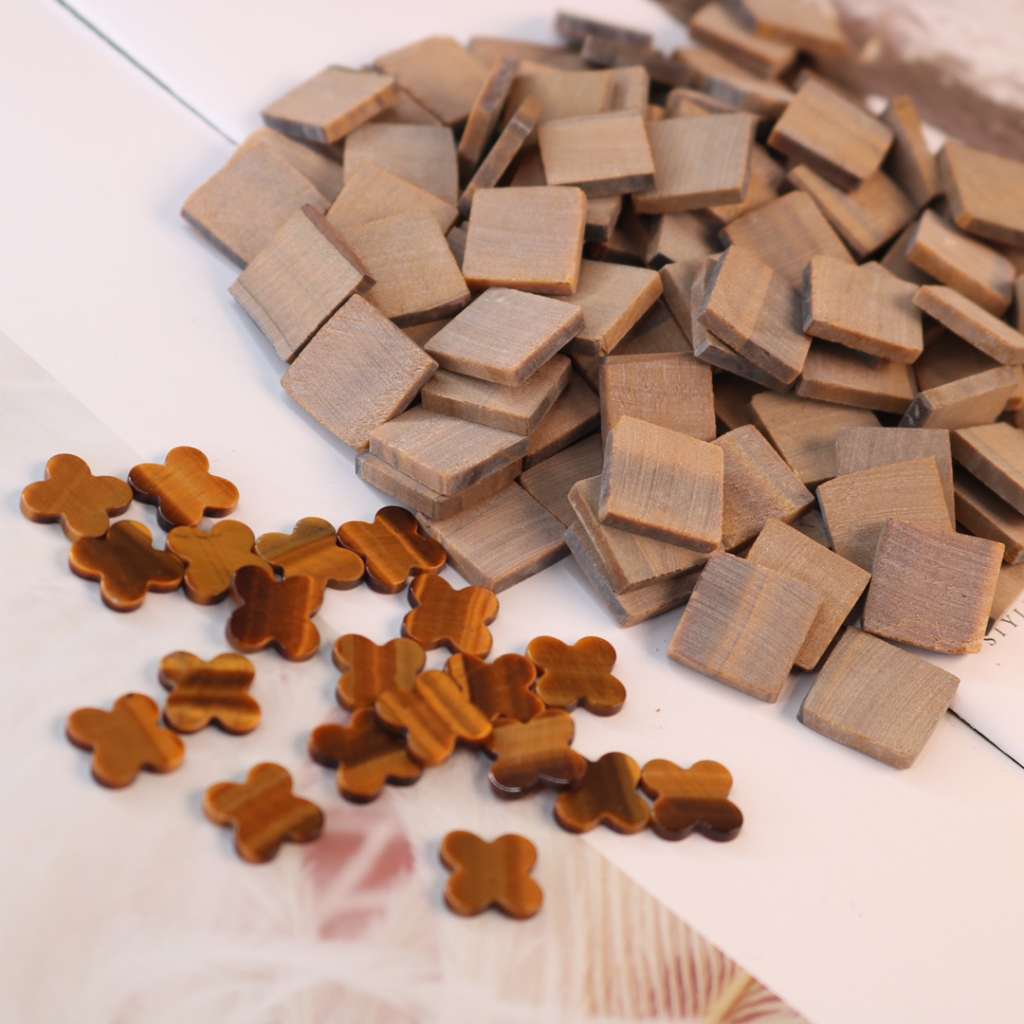 Vòng Đeo Tay Hình Cỏ Bốn Lá Màu Trắng / Vàng / Bạc 15mm-19cm