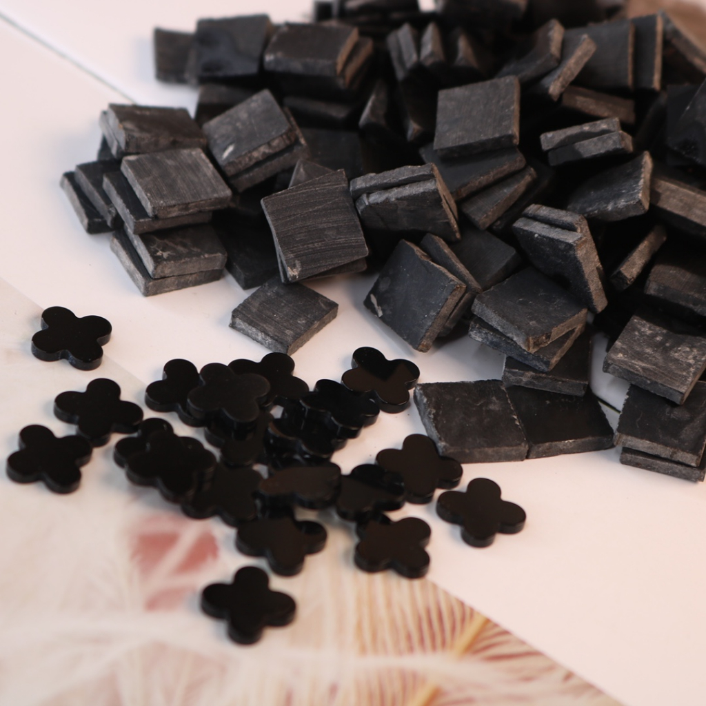 Vòng Đeo Tay Hình Cỏ Bốn Lá Màu Trắng / Vàng / Bạc 15mm-19cm