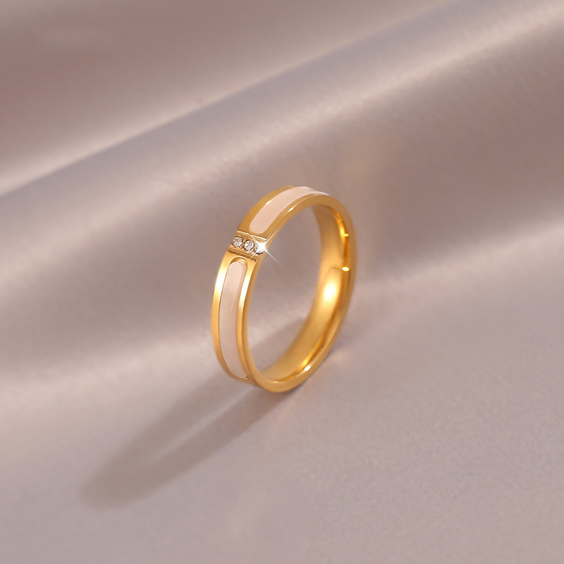 Nhẫn Thép Titan Đính Đá Zircon Trắng Sang Trọng Không Phai Màu 1YN5