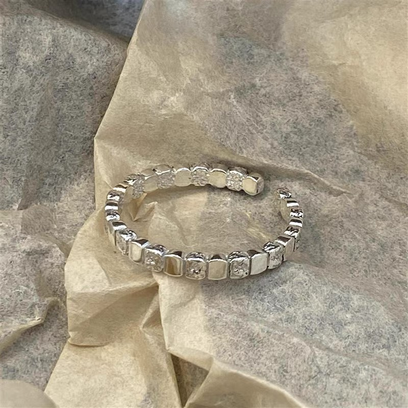 Nhẫn Hở Mạ Bạc 925 Hình Vuông Kiểu Dáng Đơn Giản Cho Nữ