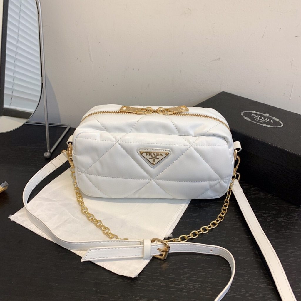 Túi Xách prada Dây Xích Dễ Phối Đồ Thời Trang Cho Nữ