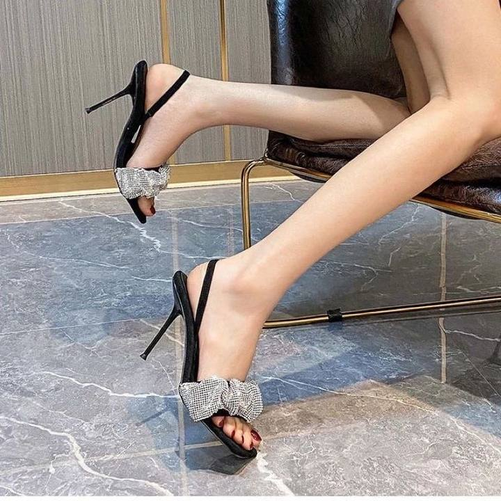 Sandal Cao Gót 7-9cm Kiểu Dáng Trẻ Trung Sành ĐiệuGiày Cao Gót Đính Đá Lấp Lánh Thời Trang Hàn Quốc