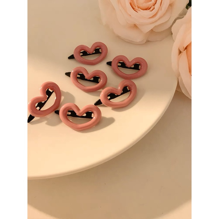 1 Kẹp Tóc Trái Tim Màu Hồng Dễ Thương