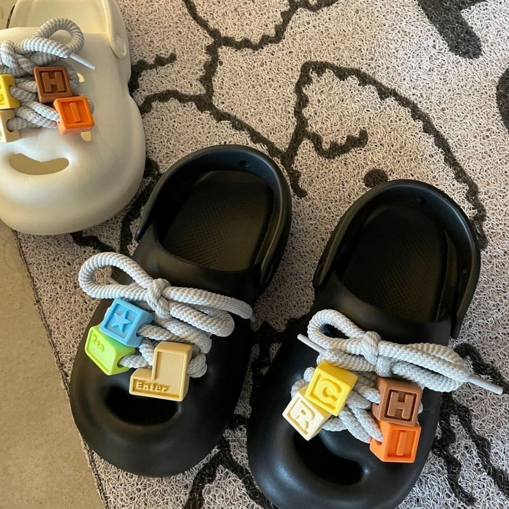 Dép Sandal Đế Bằng Mềm Mại Thoải Mái Phong Cách Hàn Quốc