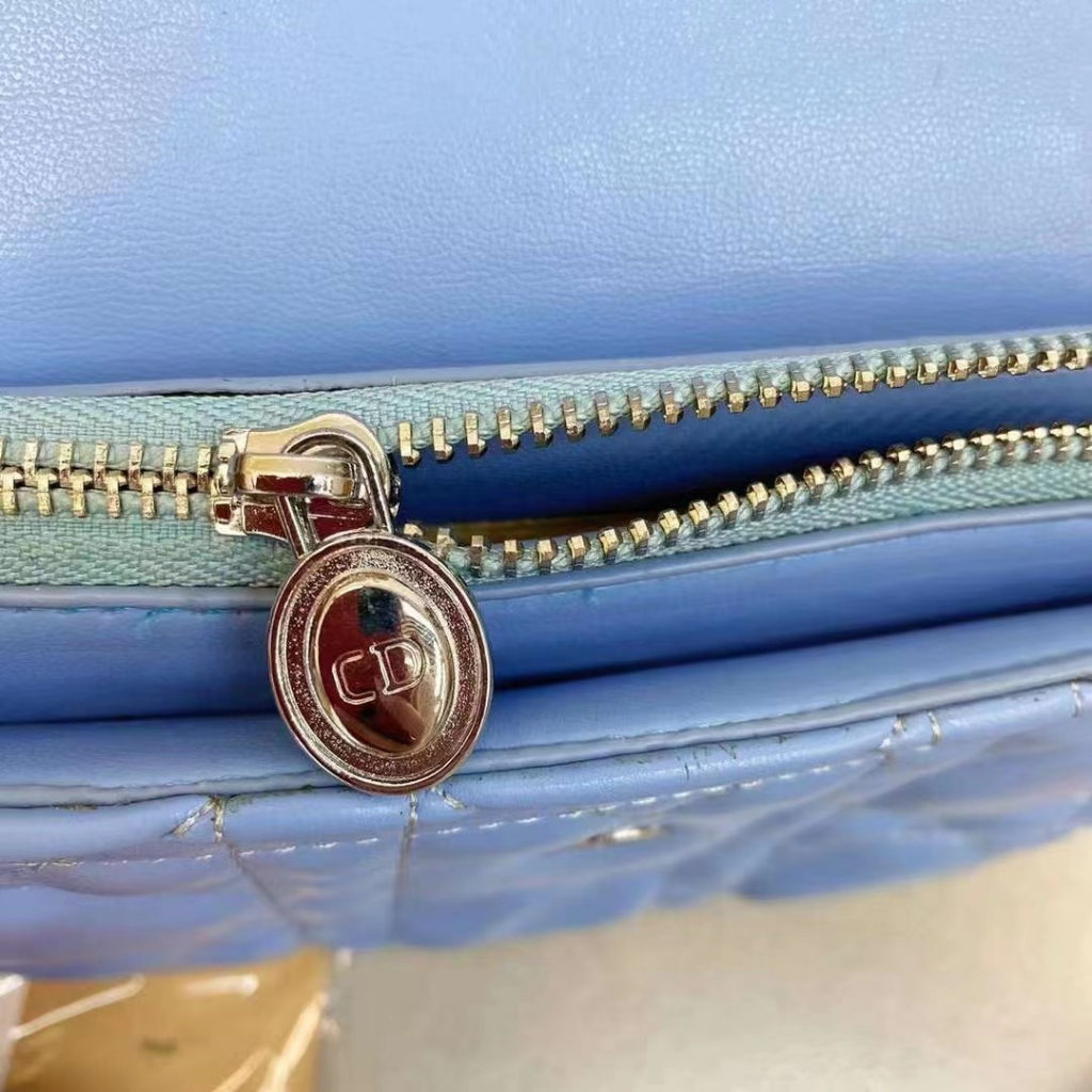 Dio Túi Đeo Chéo Phong Cách Mới Năm 2023