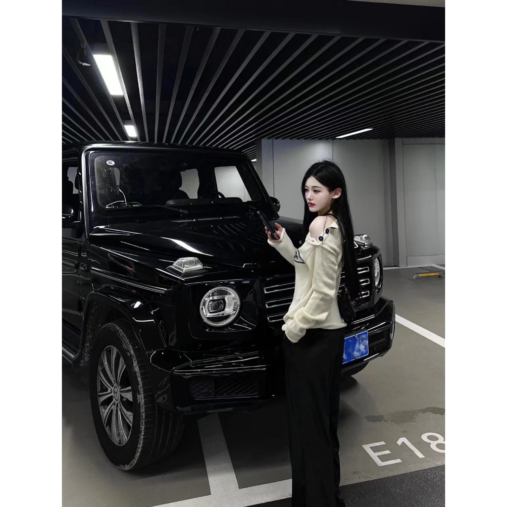 Áo sweater cotton Dệt Kim Màu Đen Có Chữ Ký Của Driviera ecru