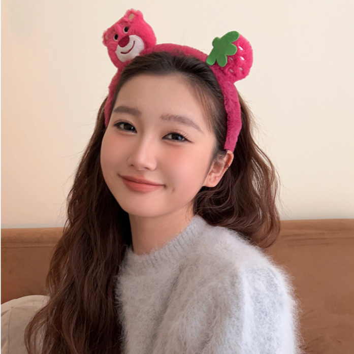 Băng Đô Cài Tóc Hình Gấu / Dâu Tây Bằng Vải Bông Chống Trượt Dễ Thương Cho Bé Gái