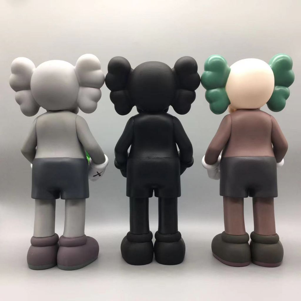 Mô Hình Nhân Vật Kaws Bằng Nhựa PVC Cao 30cm