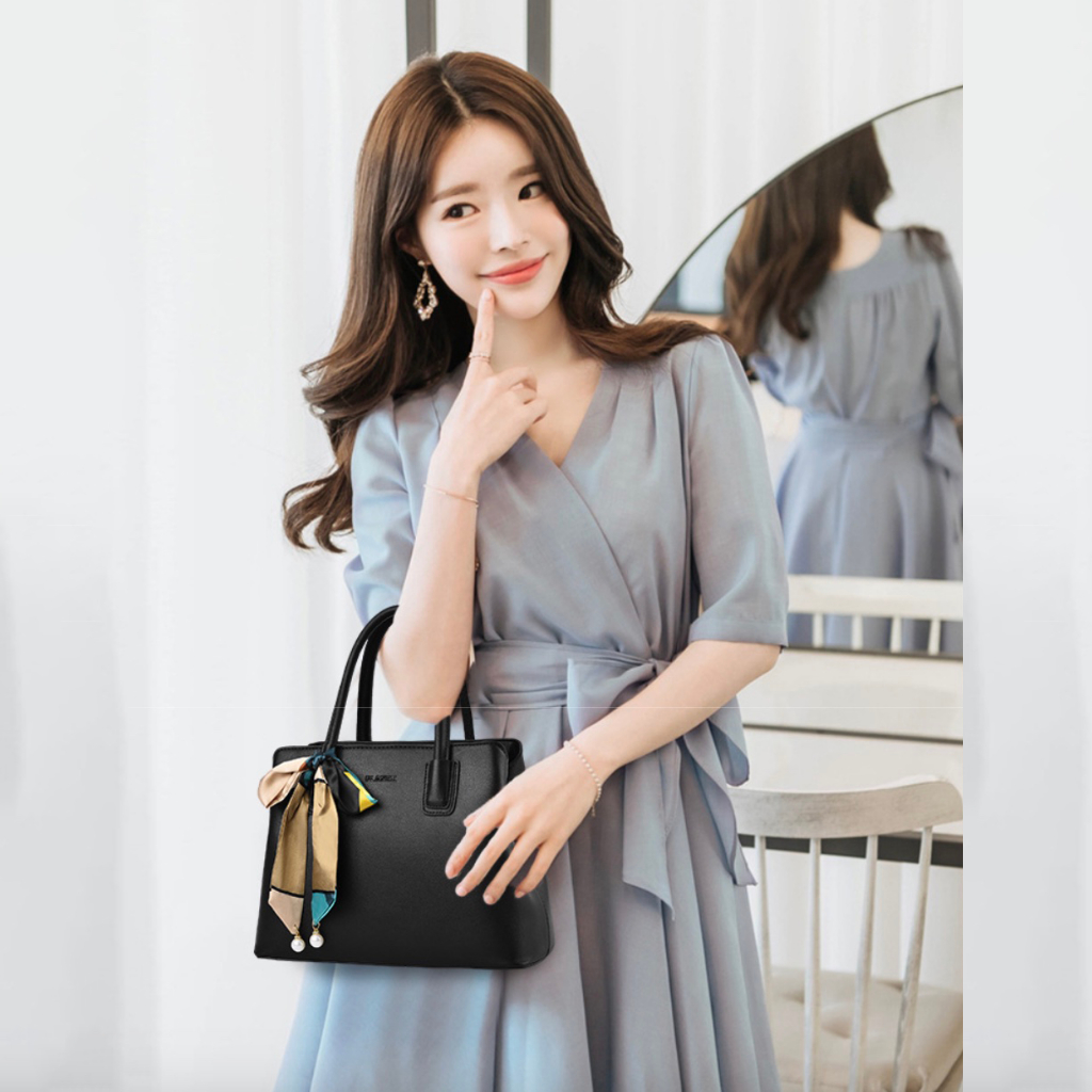 Túi Xách Dáng Vuông Thời Trang 2022 Cho Nữ