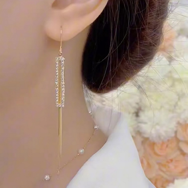 Bông Tai Mạ Vàng 18k 18k Phối Tua Rua Thời Trang Sang Trọng Cho Nữ