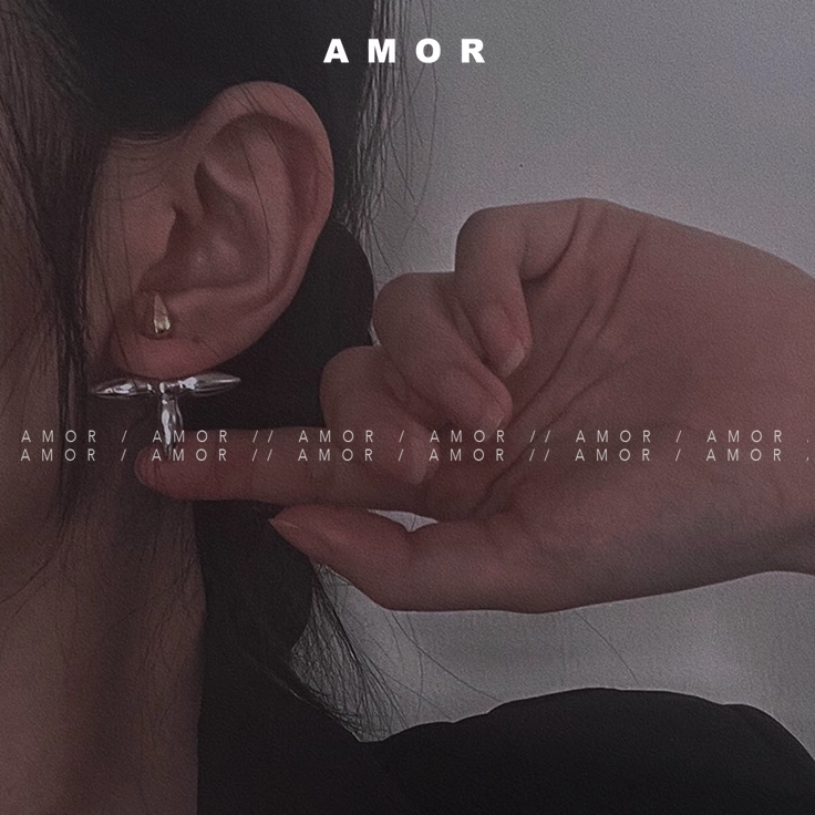 Bông Tai Hình Cỏ Bốn Lá Xinh Xắn Dành Cho Nữ