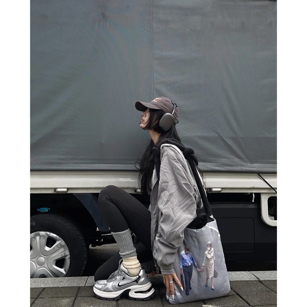 Giày Thể Thao Da Đế Dày Buộc Dây Phối Lưới Màu Bạc Thời Trang Thu Đông 2023