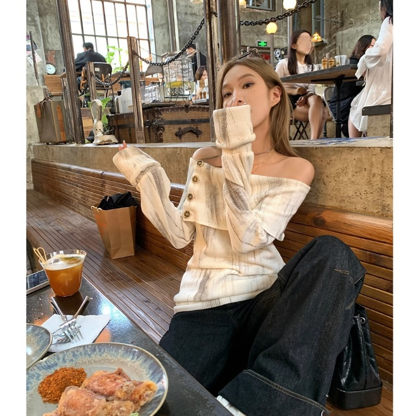 Áo Thun Nữ Lệch Vai Phong Cách Hàn Quốc Thời Trang 2023